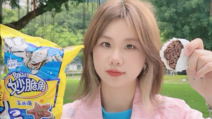 Thử thách rút được bao nhiêu que thì ăn bấy nhiêu miếng đồ ăn giòn!