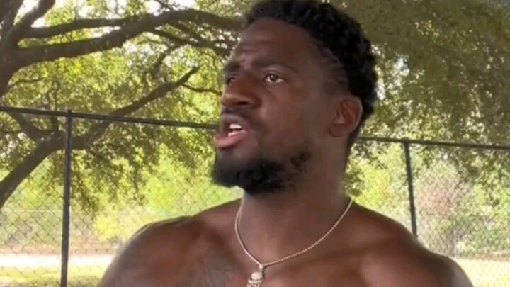 Chỉ ném 3 điểm thôi, phải không?