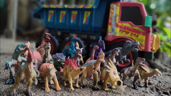 Mencari Mainan Anak Excavator, Dinosaurus, Helikopter, Mobil Dump Truk, Mobil Ambulans