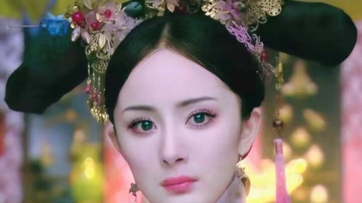 Why do Qingchuan and Zhang Xiao, both time-traveling heroines, have such vastly different public rep