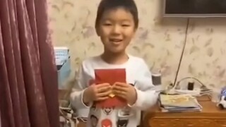 Những khoảnh khắc kinh điển hồn nhiên ngây thơ không thể vượt qua