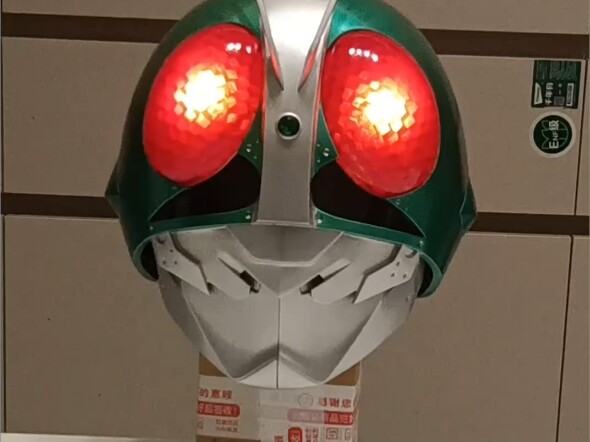 新假面骑士自动开合头盔2+1号展示（彩蛋版）