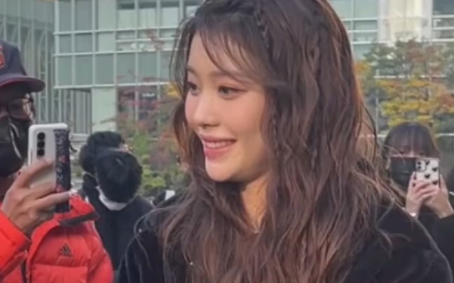 偶遇哒沈小婷发卡+妈妈木四大姐