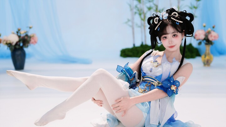 “อา～ท่าทางของอาจื่อช่างน่ารักนุ่มนวลจริงๆ~”