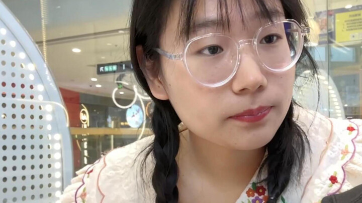 Pacar benar-benar mudah dibujuk