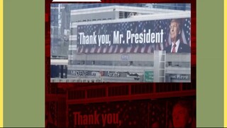 Sebuah papan billboard besar di Tel Aviv, Israel, menampilkan wajah Presiden Amerika Serikat, Donald