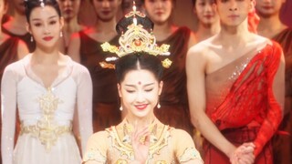 There is a feeling of peace and prosperity in the country. The dance drama Thousand-armed Guanyin en