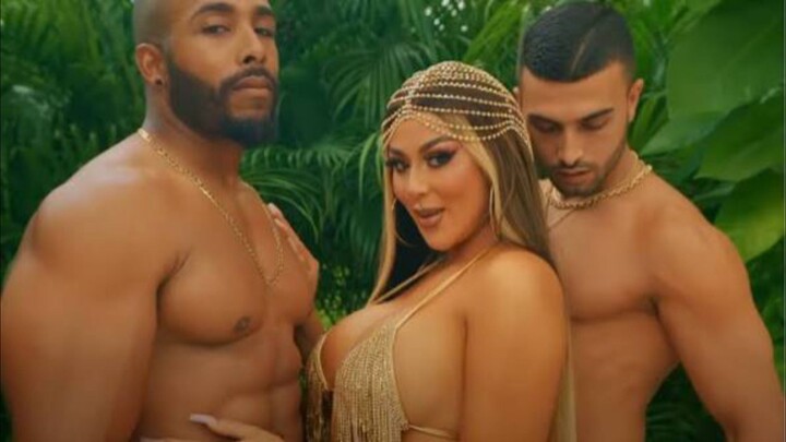 Jenny69, Play N Skillz Papaya