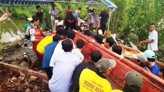 Tiển đưa người cao nhất Việt Nam, 2,75m về đất