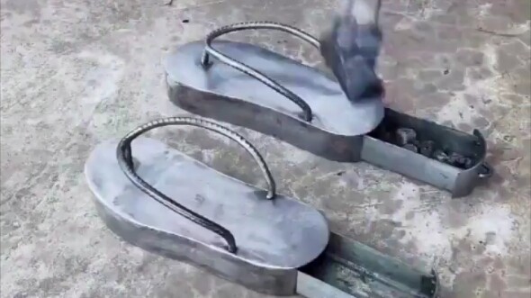 Dulu, setidaknya dia adalah Menteri Hukum