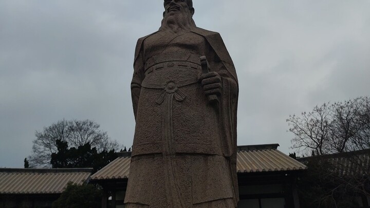 มอบความประทับใจเล็กๆ น้อยๆ จากวุยก๊กให้ซุนกวน (เปิดเสียงของจางเหลียวหน้าประติมากรรมในพิพิธภัณฑ์ซุนกว