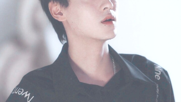 So it’s true that in novels, showing your forehead without bangs really does mean a complete head sw