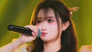 [Ask] During the live dance performance, time suddenly froze...