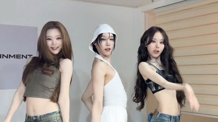 【XLOV】Cùng đàn anh SHEON TSUKI phục vụ ✨【billlie】