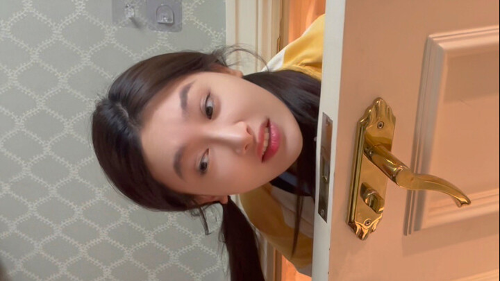 Just like that, completely and thoroughly spying on Mom’s privacy without any blind spots.