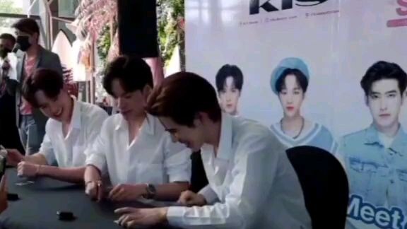 ผู้แย้งกัน555