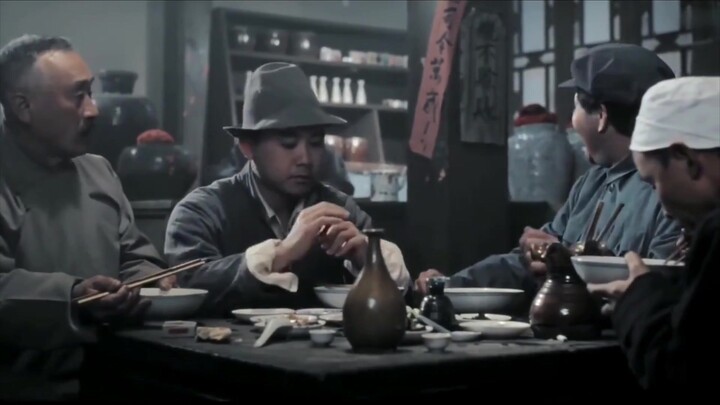 كم كان سعر وعاء من حساء لحم الضأن مع الخبز قبل أكثر من 70 عامًا؟