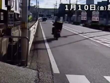 من كان يظن أن منحدرًا صغيرًا هو بالفعل منطقة آمنة؟