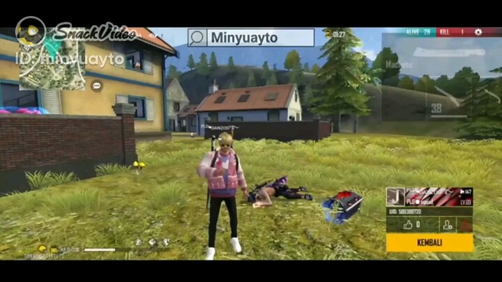 palak nya nongol sih.. hahaha