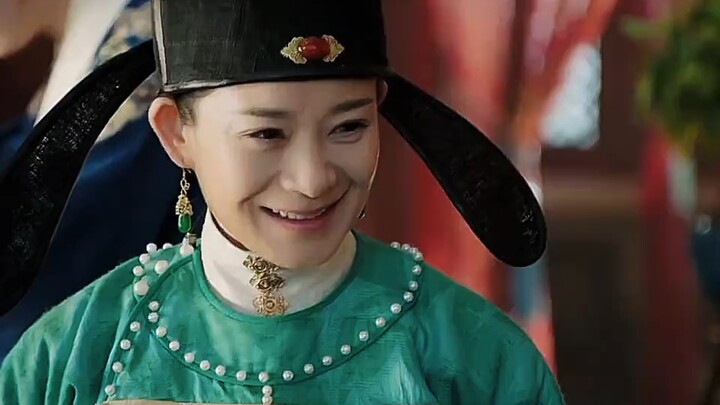 This crown princess is just too cute!