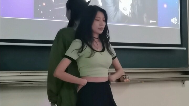 Trouble Maker (Female ♀ version) This is a big stock of undergraduates, oh or happy at that time