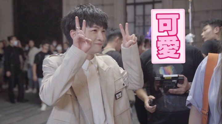 [Dragon TV Mid-Autumn Festival Gala Behind the Scenes] So Cute: Zhou Shen!