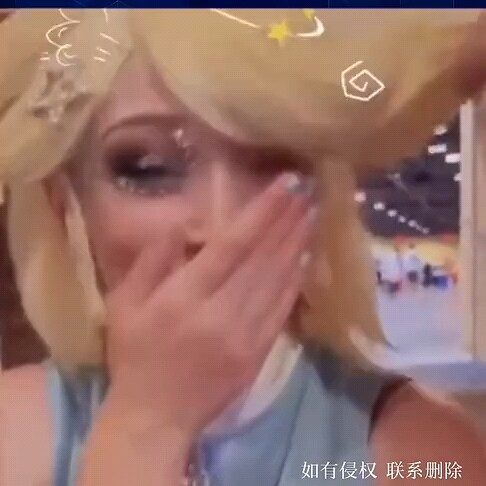 ไม่แปลกใจเลยที่เห็นแค่ตาเดียว พอคนผ่านไปผ่านมาแหวกผมหน้าม้าดู ก็แทบไม่อยากมองอีกข้างเลย!