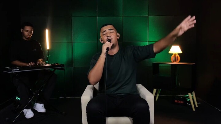 Jesus Está Agindo _ Victor Alexandrino [Cover Pamela Oliveira]