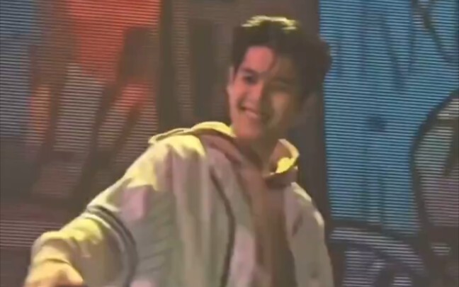 【Produce Camp Asia 2】Video penari pendamping Dorn, tertawa sangat lucu!