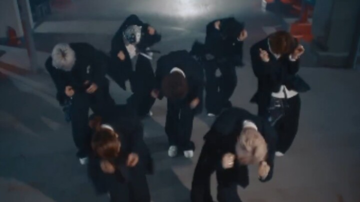 【إن سي تي 127】من يجرؤ على تجربة هذه الرقصة لـ To. X؟