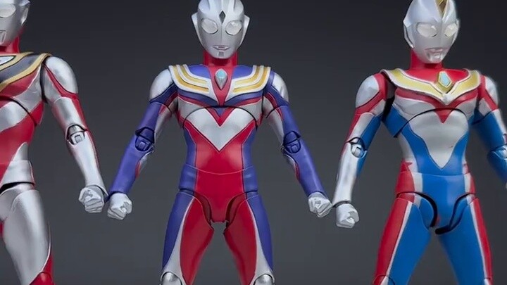 What does it feel like to have the three heroes of the Heisei era all together? Real bone sculpture 