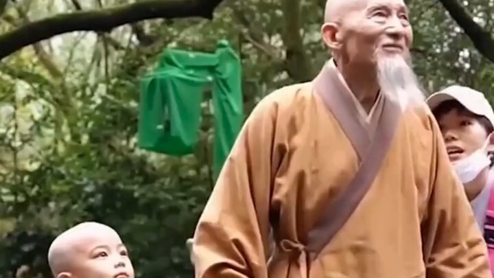 Brengsek! Apakah ini kemampuan akting seorang aktor berpengalaman? Penonton menangis dalam beberapa 