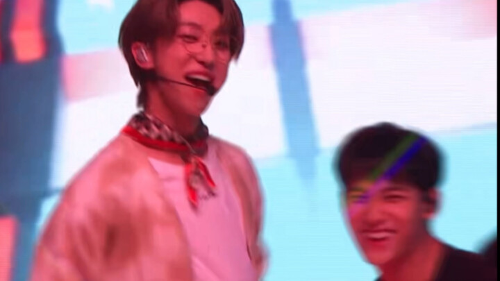 [Qu Ba] Ji Mi Qu, Ya Shou Shou — it’s so noisy it’s hurting my eyes