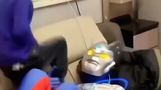 赛罗哥哥吃胖了！