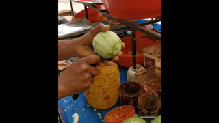 ฝรั่งคลุกพริกเกลือสไตล์อินเดีย สตรีทฟู้ดอินเดีย