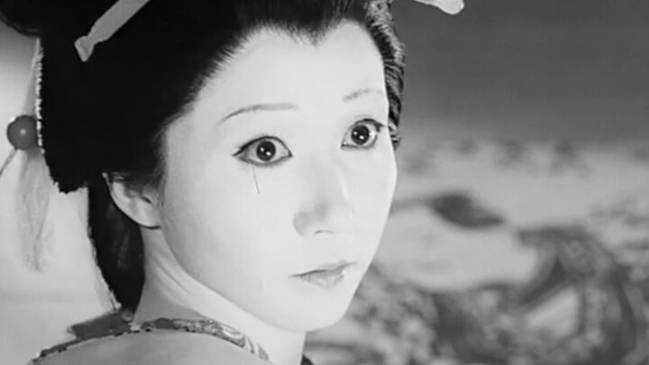 [Strange Tales: Death of Love on Tennet Island] Shima Iwashita plays two characters in this classic 