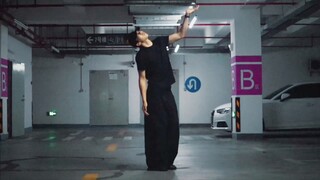 أجواء البوبينغ المذهلة تصل إلى أقصاها في مرآب السيارات!