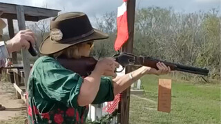 怪不得打游戏的时候，队友说我奶奶都比你打的准