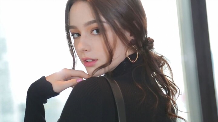 [Dasha Taran] Peri cantik dengan wajah yang bisa membuatmu terlihat cantik | Gratis | Baca sekali se