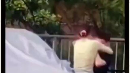 Apa? He Jinyin mengunci Kakak Sulung!