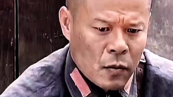 Xu Shiyou met Chairman Mao with a gun and was impressed by his charisma.