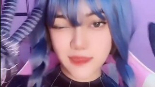 sambil cosplay enak kayanya 💦💦💦