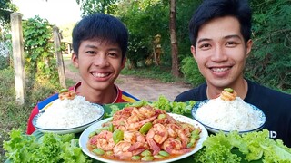 ผัดสะตอกุ้งสดหมูสับ กินกับข้าวสวยร้อนๆ แซ่บๆด้วยกันนะครับ