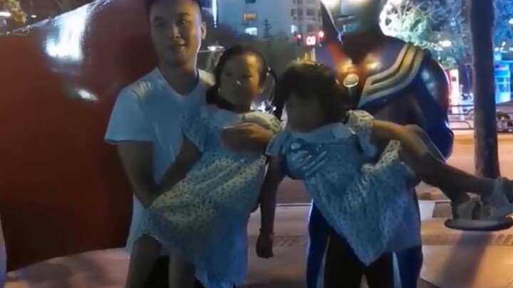 The first time Tiga travel dream come true, children harvester