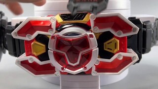 An Armor Warrior transformed by a camera? Unboxing of the 10th Anniversary Summoning Belt Commemorat