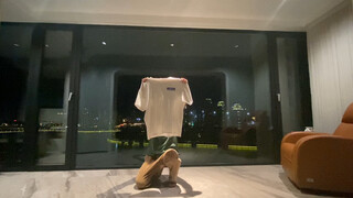 Put on the group uniform and freestyle, buddy is the V50 king!