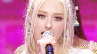 أداء أغنية كارما الجديدة لفرقة BLACKSWAN في حفل العودة 230523