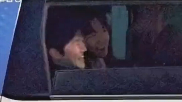 EXO | When I saw them laughing and chatting in the car after work, I knew that after 11 years, nothi