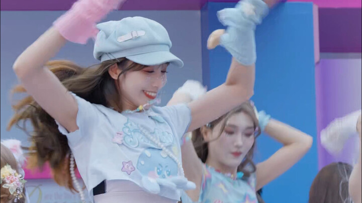 【แนนซี่ หนานหยิน】พี่หมูเต้น