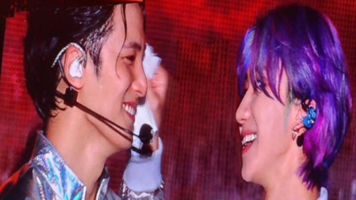 【Quý Bát】Cặp đôi bị khán giả trên sân khấu trêu đùa